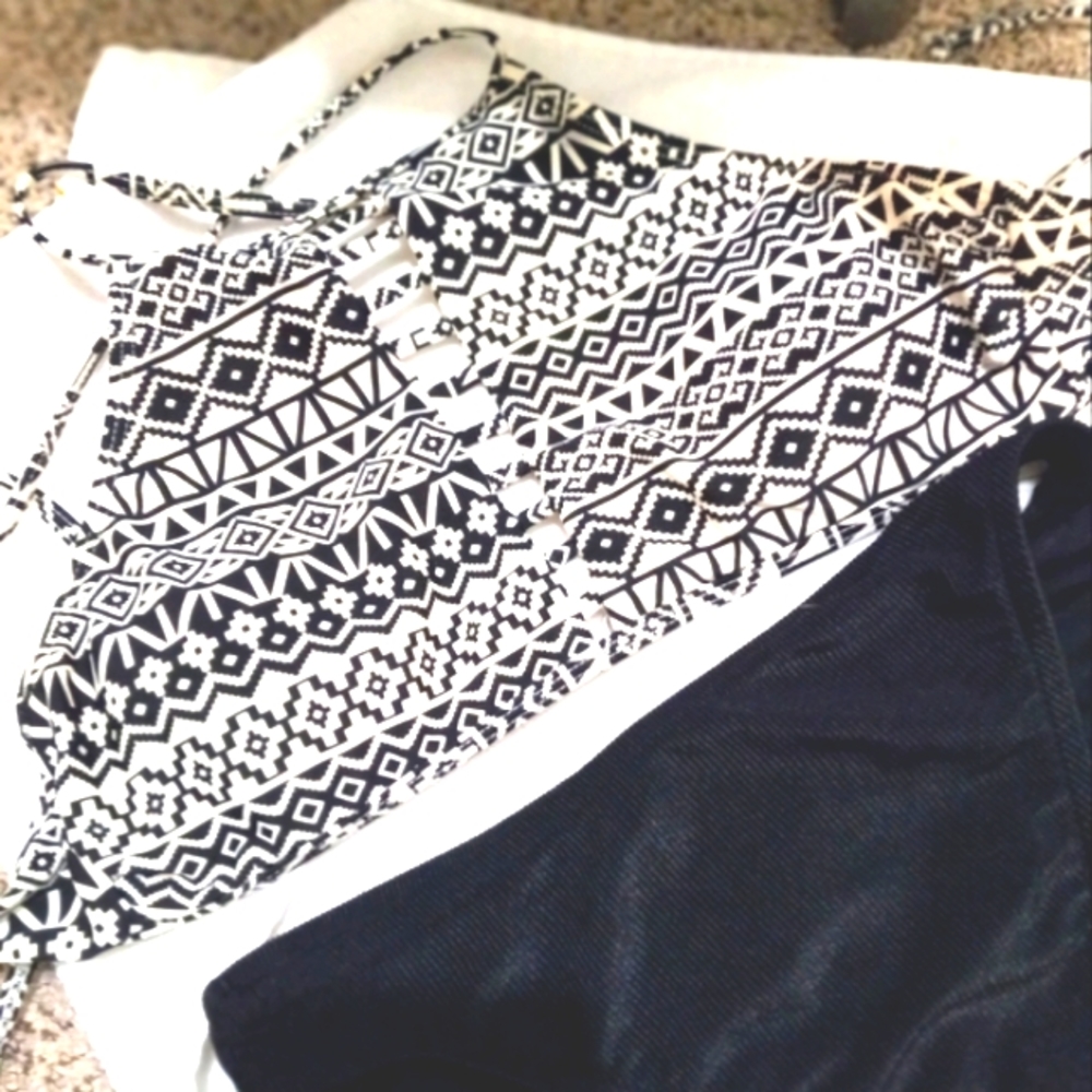 Catalina Two Piece Bekini  Size 6